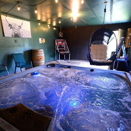 Cozy Cabin With Hottub At Cloverdale Cabins ヒンクリー エクステリア 写真