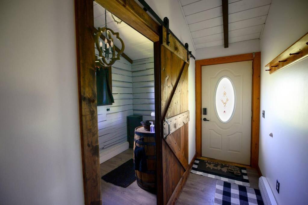 Cozy Cabin With Hottub At Cloverdale Cabins ヒンクリー エクステリア 写真