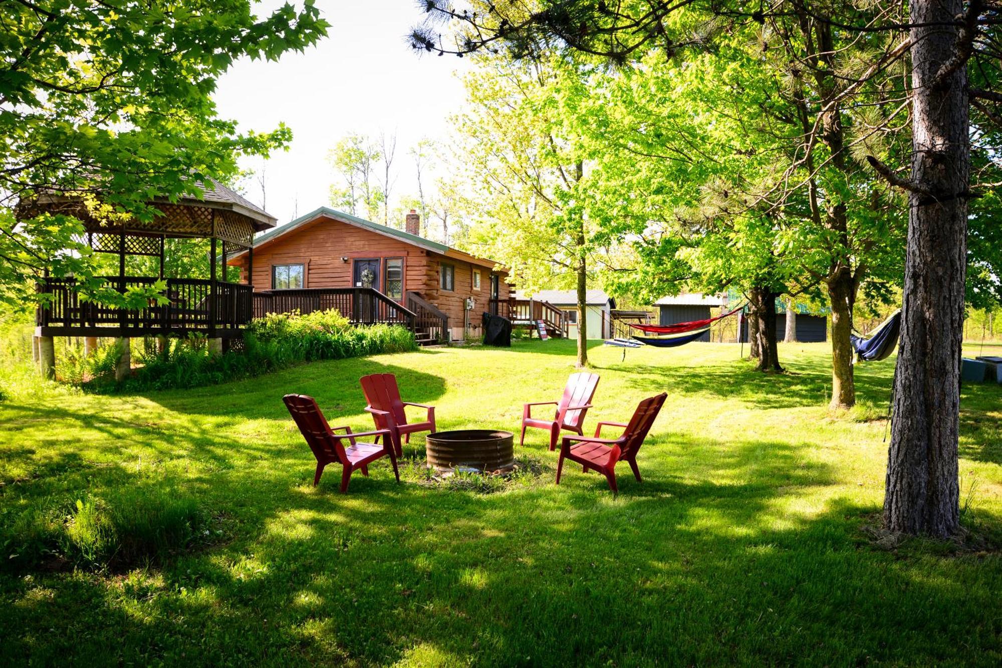 Cozy Cabin With Hottub At Cloverdale Cabins ヒンクリー エクステリア 写真