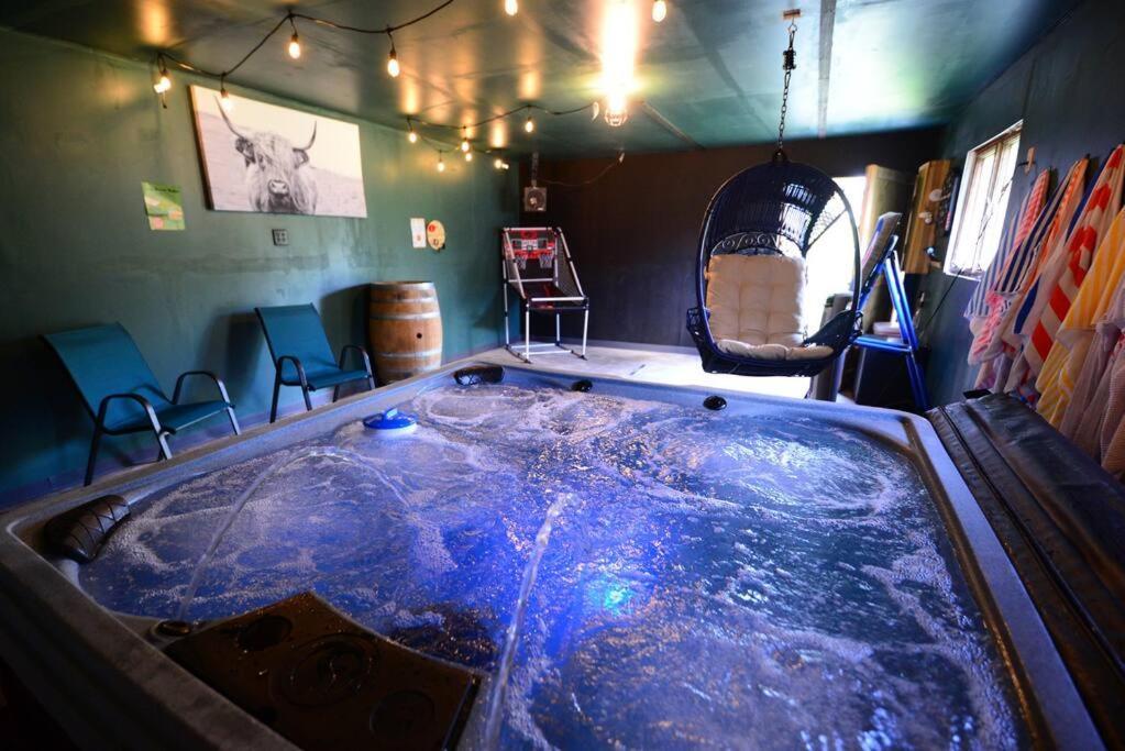 Cozy Cabin With Hottub At Cloverdale Cabins ヒンクリー エクステリア 写真