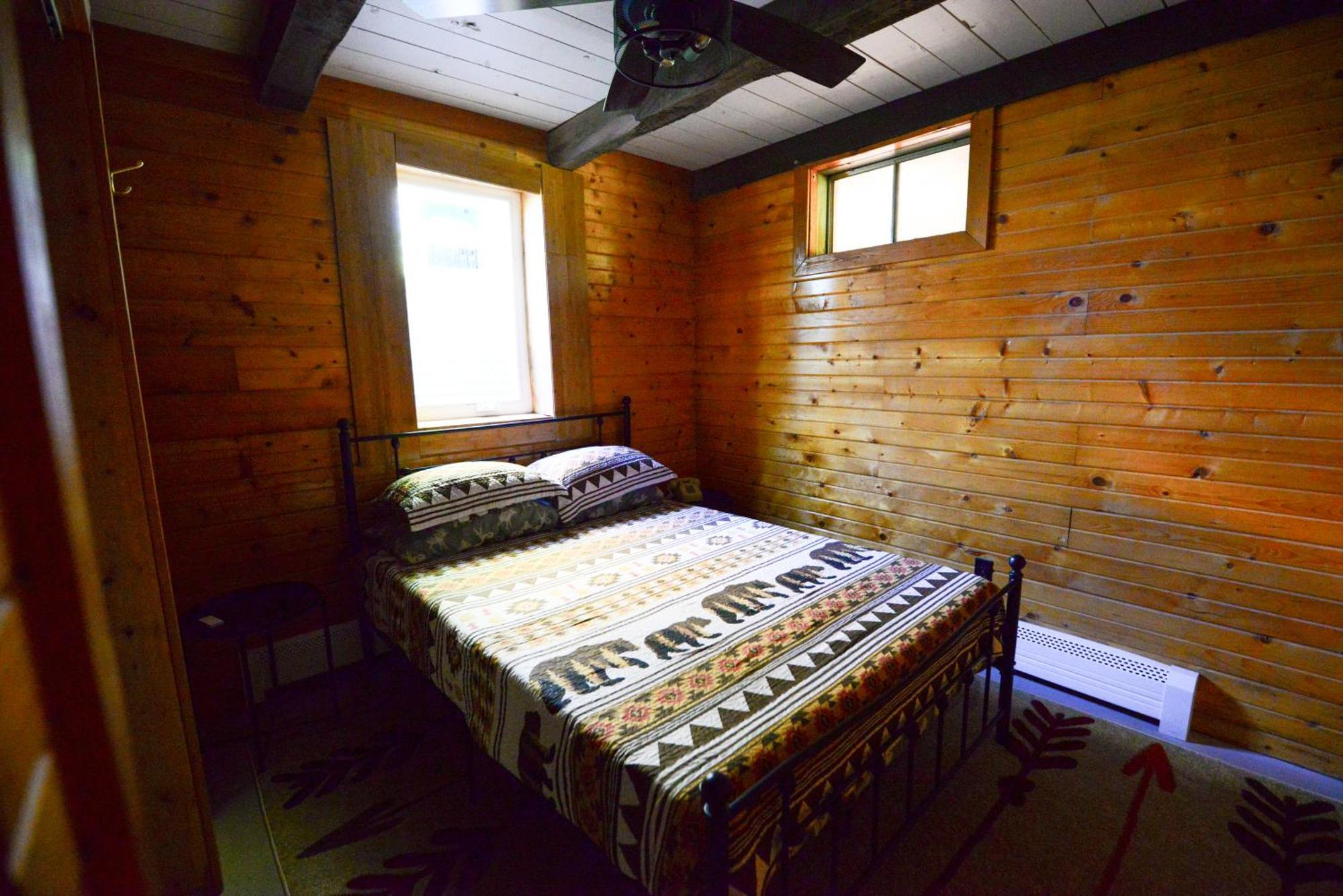 Cozy Cabin With Hottub At Cloverdale Cabins ヒンクリー エクステリア 写真