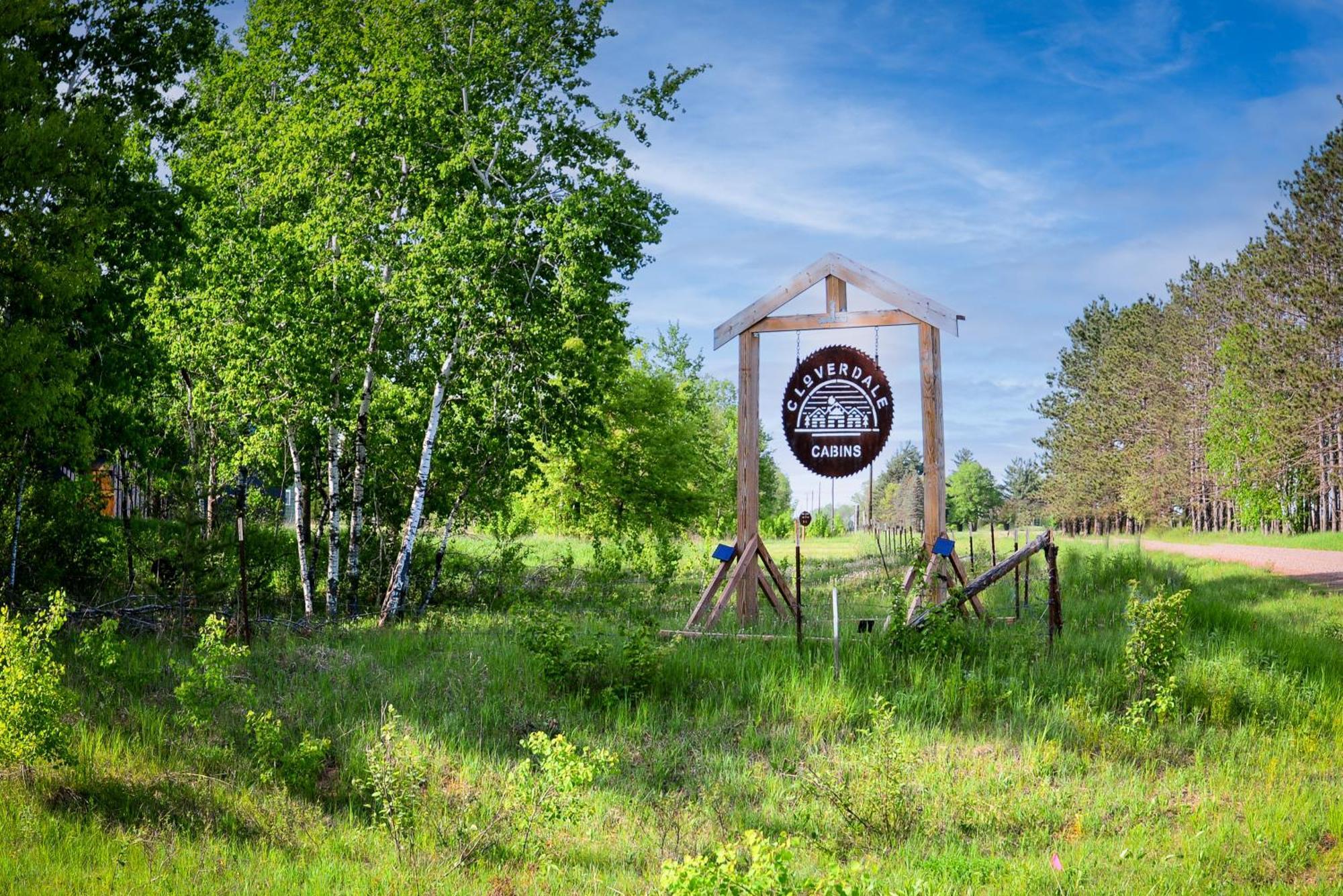 Cozy Cabin With Hottub At Cloverdale Cabins ヒンクリー エクステリア 写真